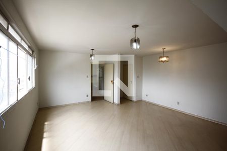 Apartamento à venda com 115m², 2 quartos e 1 vagaSala