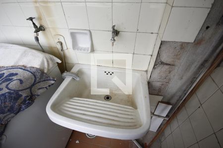 Apartamento à venda com 115m², 2 quartos e 1 vagaÁrea de Serviço