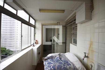 Apartamento à venda com 115m², 2 quartos e 1 vagaÁrea de Serviço