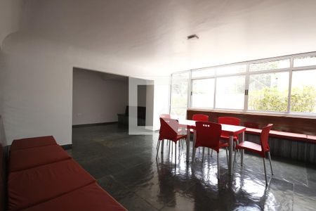 Apartamento à venda com 115m², 2 quartos e 1 vagaSala de Reunião