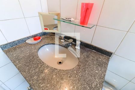 Apartamento à venda com 105m², 2 quartos e 2 vagasBanheiro da Suíte 2