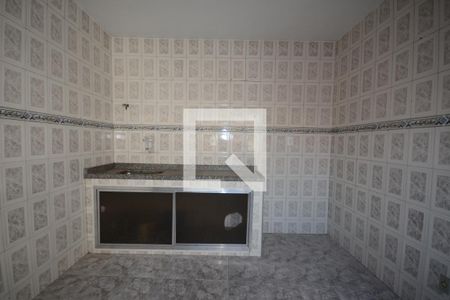 Casa à venda com 300m², 4 quartos e 4 vagasCozinha da casa anexa