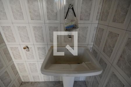 Casa à venda com 300m², 4 quartos e 4 vagasÁrea de serviço da casa anexa