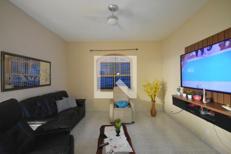 Sala de casa à venda com 4 quartos, 300m² em Penha Circular, Rio de Janeiro