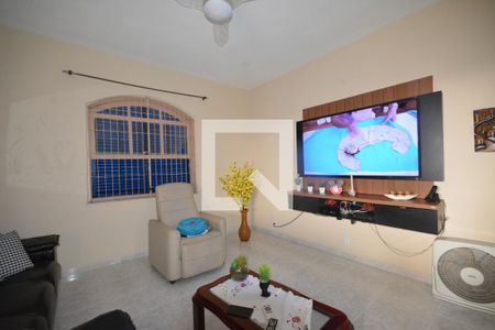 Sala de casa à venda com 4 quartos, 300m² em Penha Circular, Rio de Janeiro