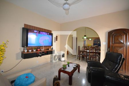 Sala de casa à venda com 4 quartos, 300m² em Penha Circular, Rio de Janeiro