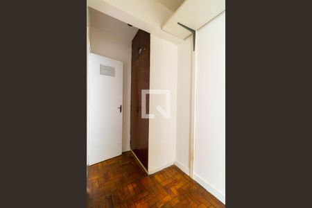 Apartamento à venda com 105m², 2 quartos e 2 vagasEscritório