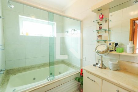 Casa à venda com 500m², 4 quartos e 3 vagas Casa à venda com 500m², 4 quartos e 3 vagasBanheiro - Suíte 1