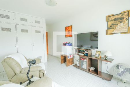 Casa à venda com 500m², 4 quartos e 3 vagas Casa à venda com 500m², 4 quartos e 3 vagasQuarto 2