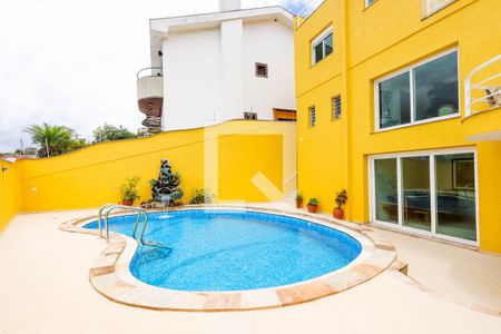 Casa à venda com 500m², 4 quartos e 3 vagas Casa à venda com 500m², 4 quartos e 3 vagasÁrea Gourmet/Piscina