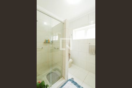 Casa à venda com 500m², 4 quartos e 3 vagas Casa à venda com 500m², 4 quartos e 3 vagasBanheiro Social 2