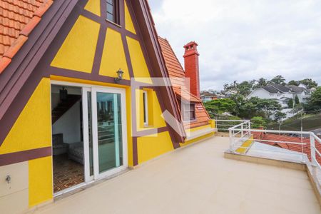 Casa à venda com 500m², 4 quartos e 3 vagas Casa à venda com 500m², 4 quartos e 3 vagasVaranda - Sala de Descanso