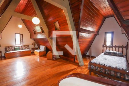 Casa à venda com 500m², 4 quartos e 3 vagas Casa à venda com 500m², 4 quartos e 3 vagasQuarto 3