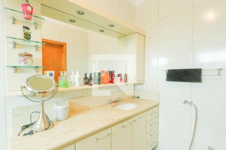 Casa à venda com 500m², 4 quartos e 3 vagas Casa à venda com 500m², 4 quartos e 3 vagasBanheiro - Suíte 1