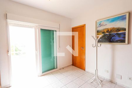 Casa à venda com 500m², 4 quartos e 3 vagas Casa à venda com 500m², 4 quartos e 3 vagasCloset - Suíte 1