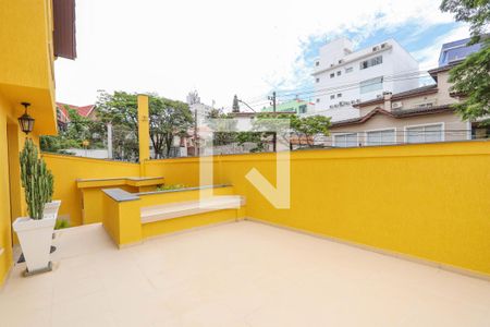 Casa à venda com 500m², 4 quartos e 3 vagas Casa à venda com 500m², 4 quartos e 3 vagasEntrada