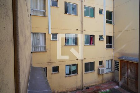 Sala - Vista de apartamento à venda com 2 quartos, 43m² em Rubem Berta, Porto Alegre