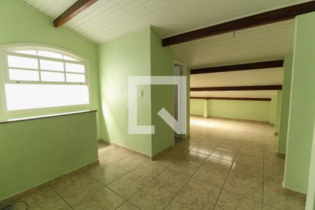 Casa à venda com 236m², 3 quartos e 2 vagas Casa à venda com 236m², 3 quartos e 2 vagasSótão