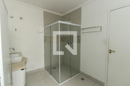 Casa à venda com 236m², 3 quartos e 2 vagas Casa à venda com 236m², 3 quartos e 2 vagasBanheiro Suíte 1