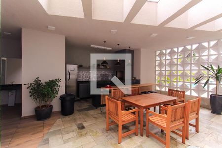 Apartamento para alugar com 38m², 2 quartos e sem vagaÁrea comum - Churrasqueira