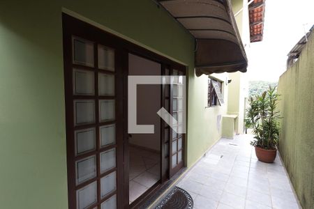 Casa para alugar com 130m², 2 quartos e sem vagaÁrea Externa