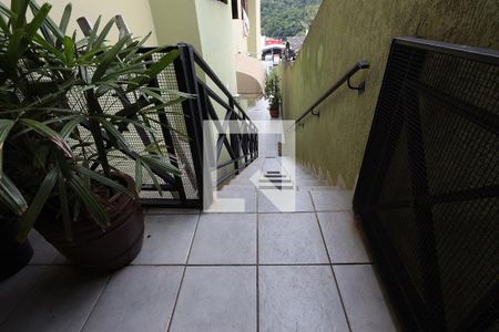 Casa para alugar com 130m², 2 quartos e sem vagaÁrea Externa