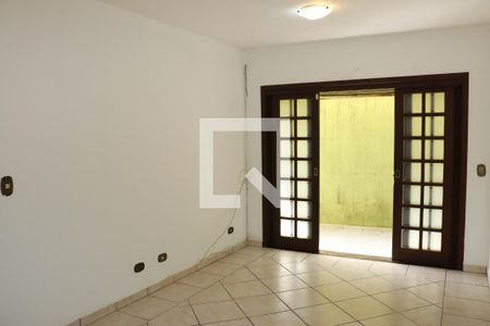 Sala 2 de casa para alugar com 2 quartos, 130m² em Vila Monte Serrat, Cotia