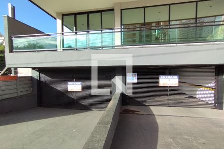 Studio para alugar com 35m², 1 quarto e 1 vaga Studio para alugar com 35m², 1 quarto e 1 vagaEntrada de Veículos