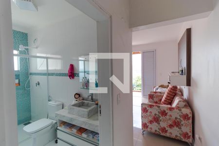 Casa à venda com 489m², 4 quartos e 4 vagasBanheiro da Suíte