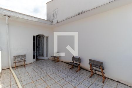 Casa à venda com 489m², 4 quartos e 4 vagasSacada do Quarto 02