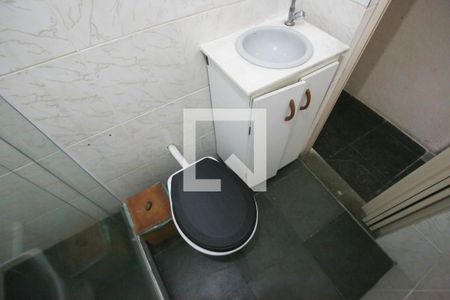 Casa à venda com 85m², 2 quartos e sem vaga Casa à venda com 85m², 2 quartos e sem vagaBanheiro Social