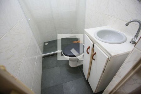 Casa à venda com 85m², 2 quartos e sem vaga Casa à venda com 85m², 2 quartos e sem vagaBanheiro Social