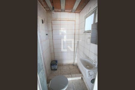 Casa à venda com 85m², 2 quartos e sem vaga Casa à venda com 85m², 2 quartos e sem vagaBanheiro do Terraço
