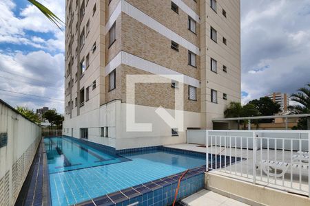 Apartamento à venda com 98m², 3 quartos e 2 vagas Apartamento à venda com 98m², 3 quartos e 2 vagasÁrea comum - Piscina