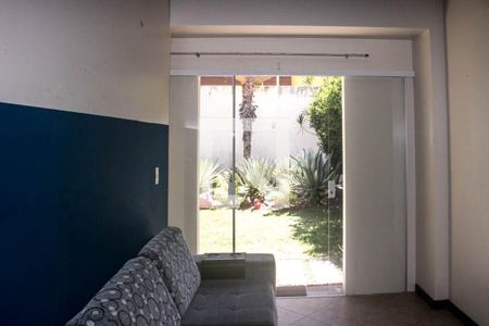 Sala de casa de condomínio para alugar com 1 quarto, 53m² em Itapuã, Salvador