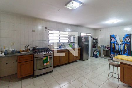 Casa à venda com 350m², 4 quartos e 7 vagasCozinha
