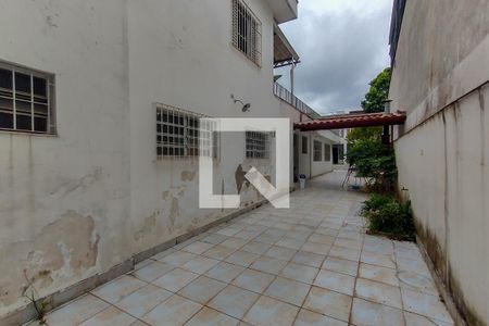 Casa à venda com 350m², 4 quartos e 7 vagasQuintal