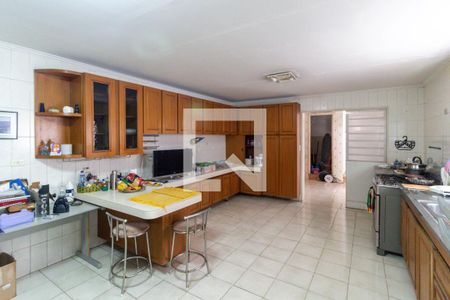 Casa à venda com 350m², 4 quartos e 7 vagasCozinha