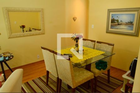 Sala de apartamento à venda com 2 quartos, 68m² em Tanque, Rio de Janeiro