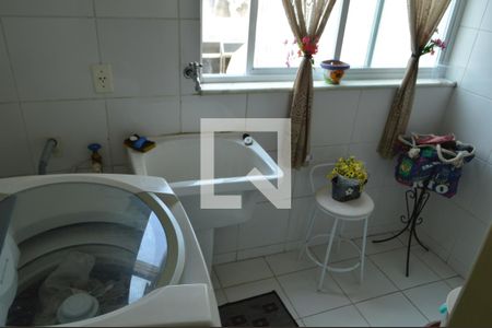 Apartamento à venda com 68m², 2 quartos e 1 vagaÁrea de Serviço 