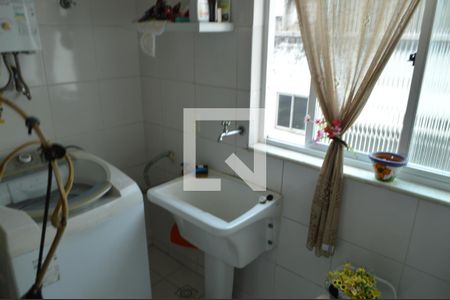 Apartamento à venda com 68m², 2 quartos e 1 vagaÁrea de Serviço 