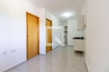 Sala de kitnet/studio para alugar com 2 quartos, 40m² em Jardim Nossa Senhora do Carmo, São Paulo