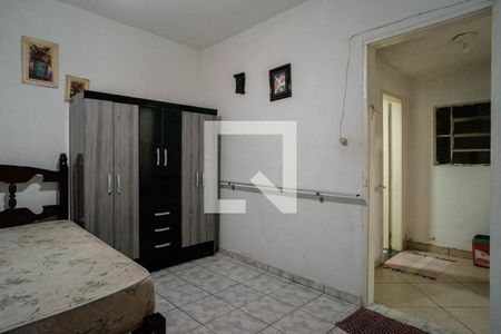 Casa à venda com 280m², 4 quartos e 6 vagas Casa à venda com 280m², 4 quartos e 6 vagasQuarto