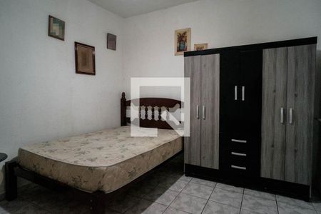 Casa à venda com 280m², 4 quartos e 6 vagas Casa à venda com 280m², 4 quartos e 6 vagasQuarto