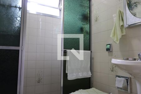 banheiro corredor de apartamento à venda com 4 quartos, 90m² em Vila Guarani (zona Sul), São Paulo