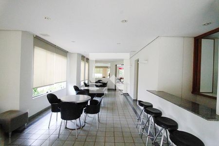 Apartamento para alugar com 43m², 1 quarto e 1 vaga Apartamento para alugar com 43m², 1 quarto e 1 vagaÁrea comum - Salão de festas