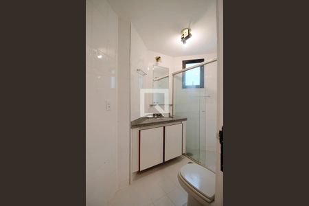 Banheiro  de apartamento para alugar com 1 quarto, 43m² em Vila Andrade, São Paulo