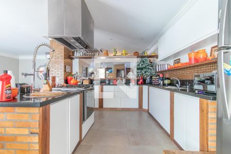 Casa à venda com 330m², 4 quartos e 2 vagasCozinha