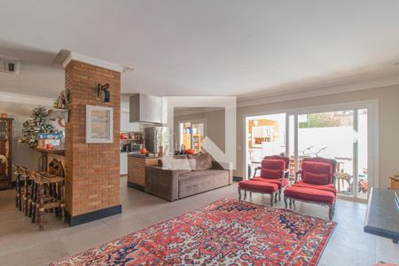 Casa à venda com 330m², 4 quartos e 2 vagasSala