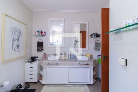 Casa à venda com 330m², 4 quartos e 2 vagasBanheiro da Suíte 1